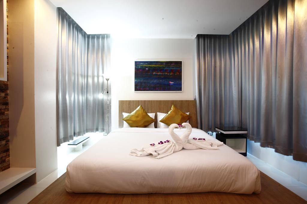 Buasri By Ohm Appartement Patong Buitenkant foto