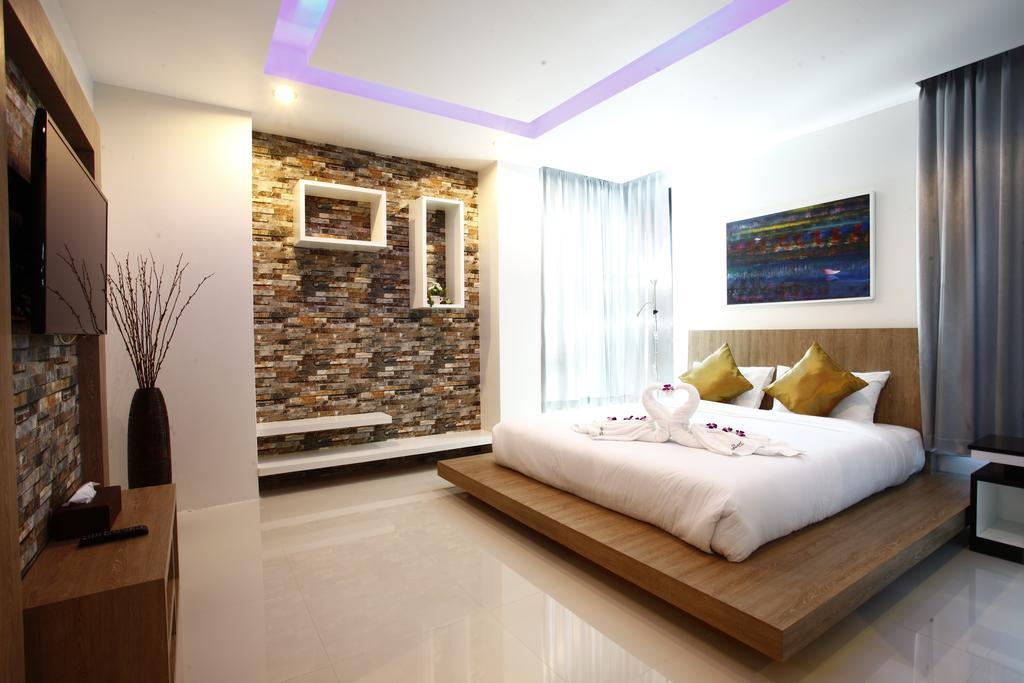Buasri By Ohm Appartement Patong Buitenkant foto