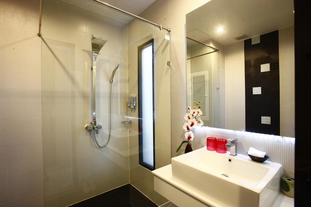 Buasri By Ohm Appartement Patong Buitenkant foto