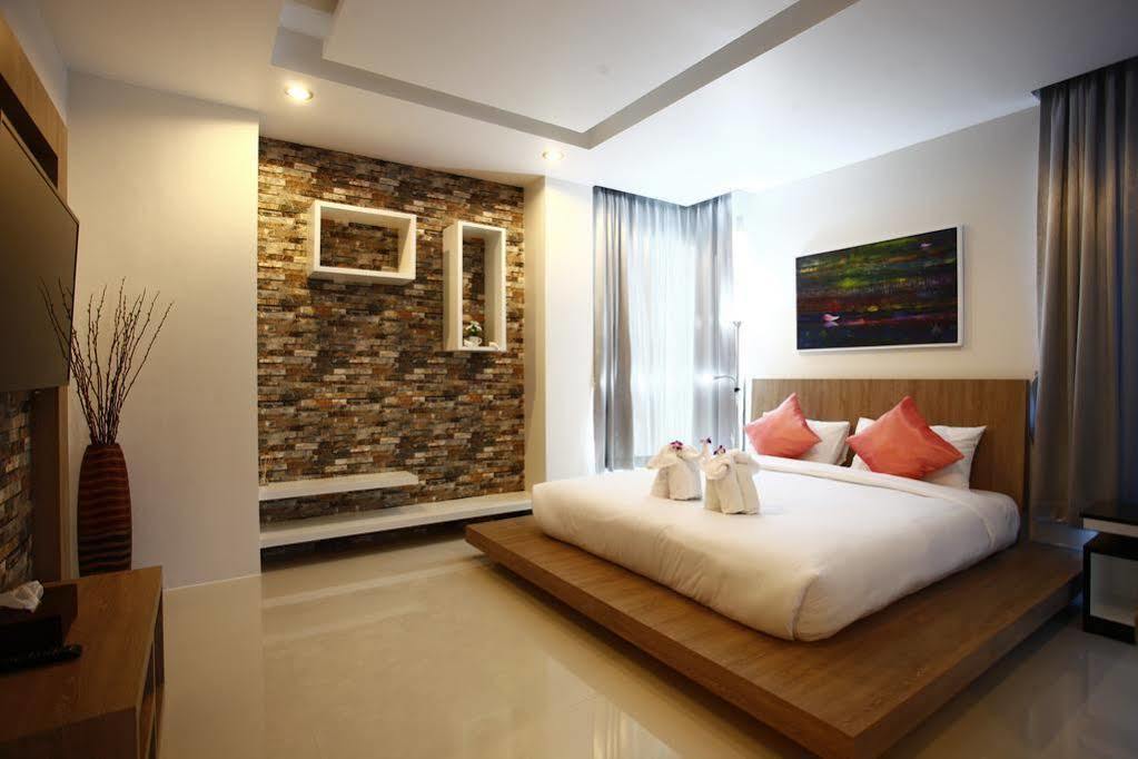 Buasri By Ohm Appartement Patong Buitenkant foto